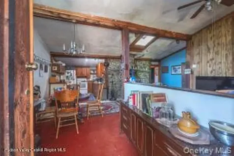 884 Camby Road Millbrook NY 12545