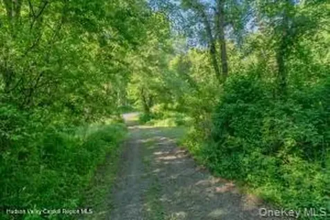 884 Camby Road Millbrook NY 12545