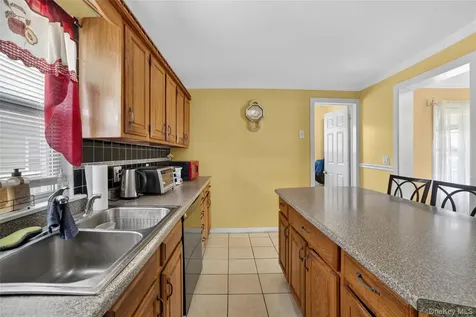 239 Fremont Street Peekskill NY 10566