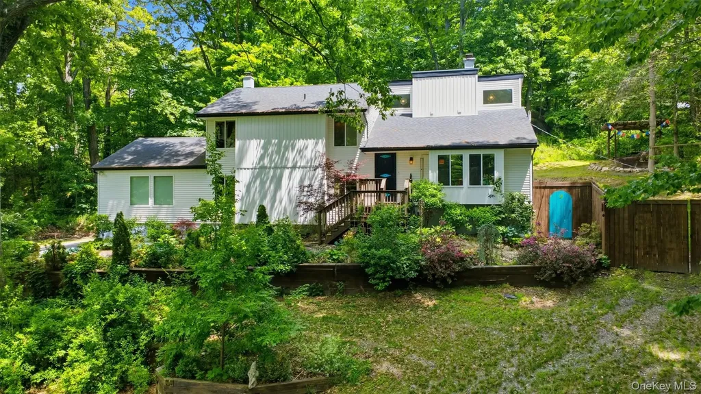 62 Old Sylvan Lake Hopewell Junction NY 12533