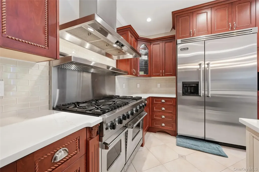 58 South Path Calverton NY 11933