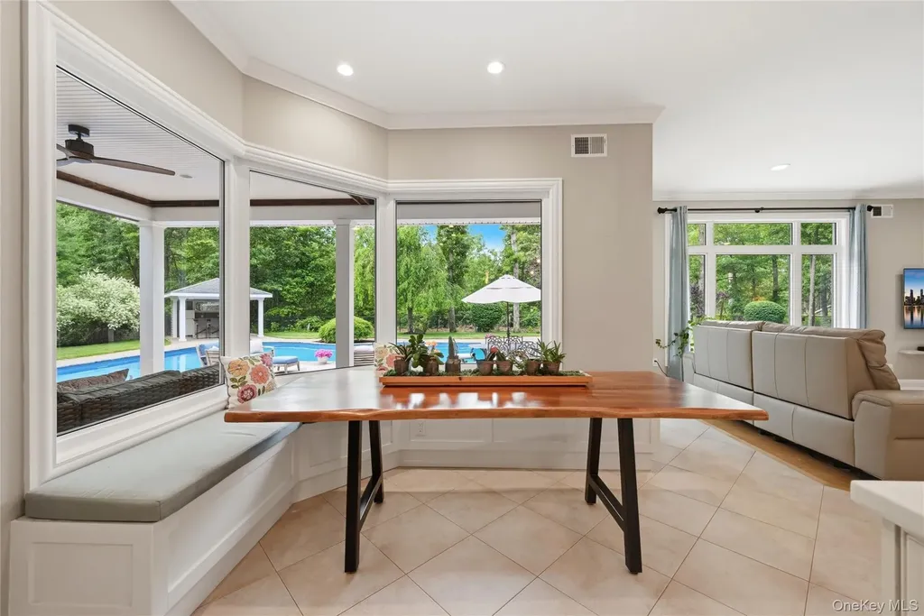 58 South Path Calverton NY 11933