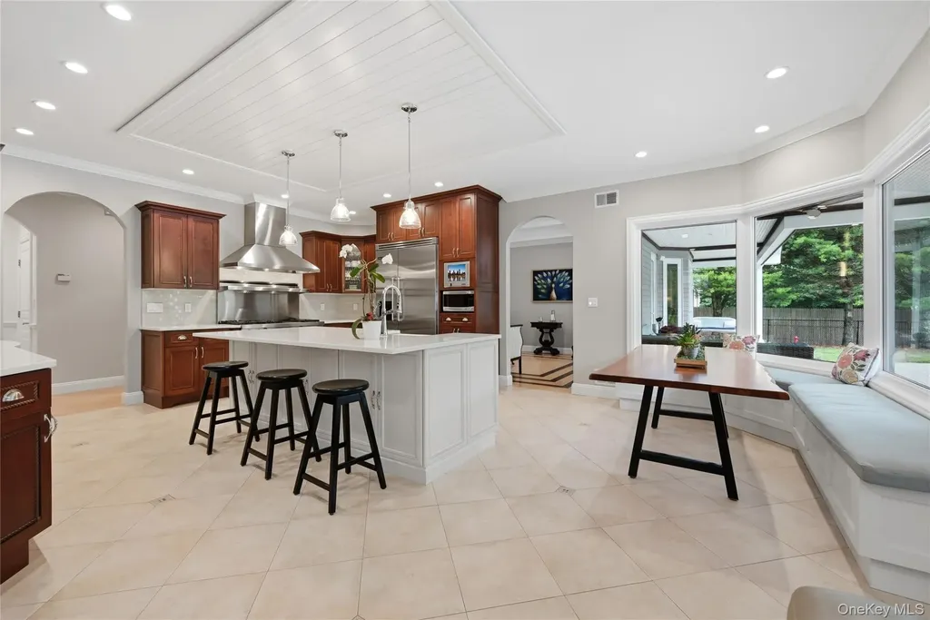 58 South Path Calverton NY 11933