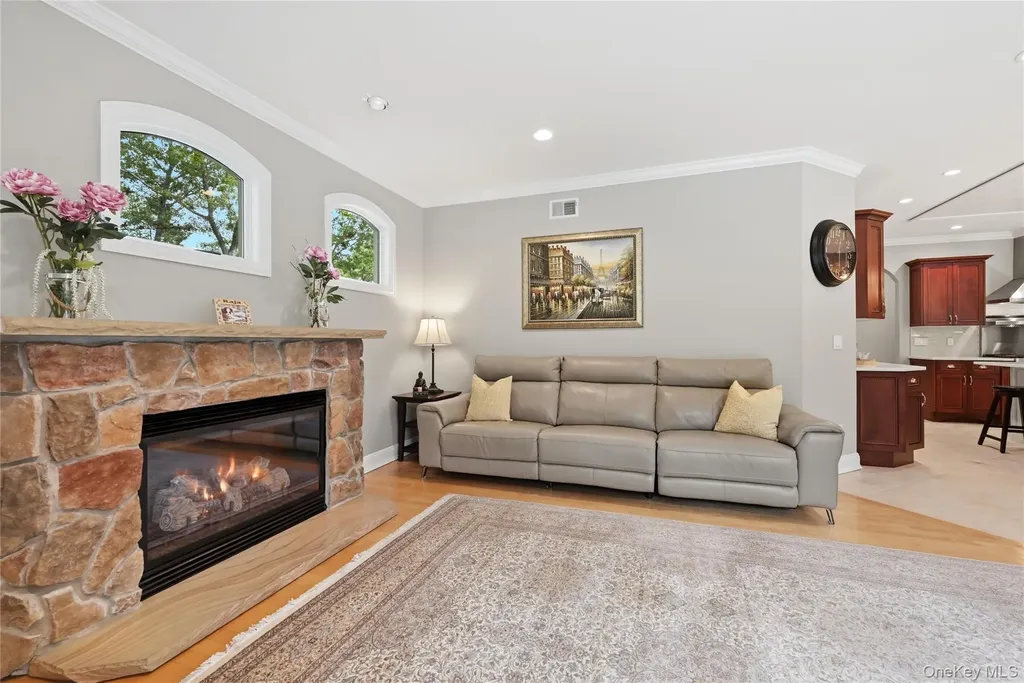 58 South Path Calverton NY 11933