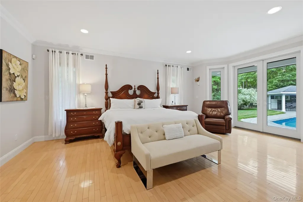 58 South Path Calverton NY 11933