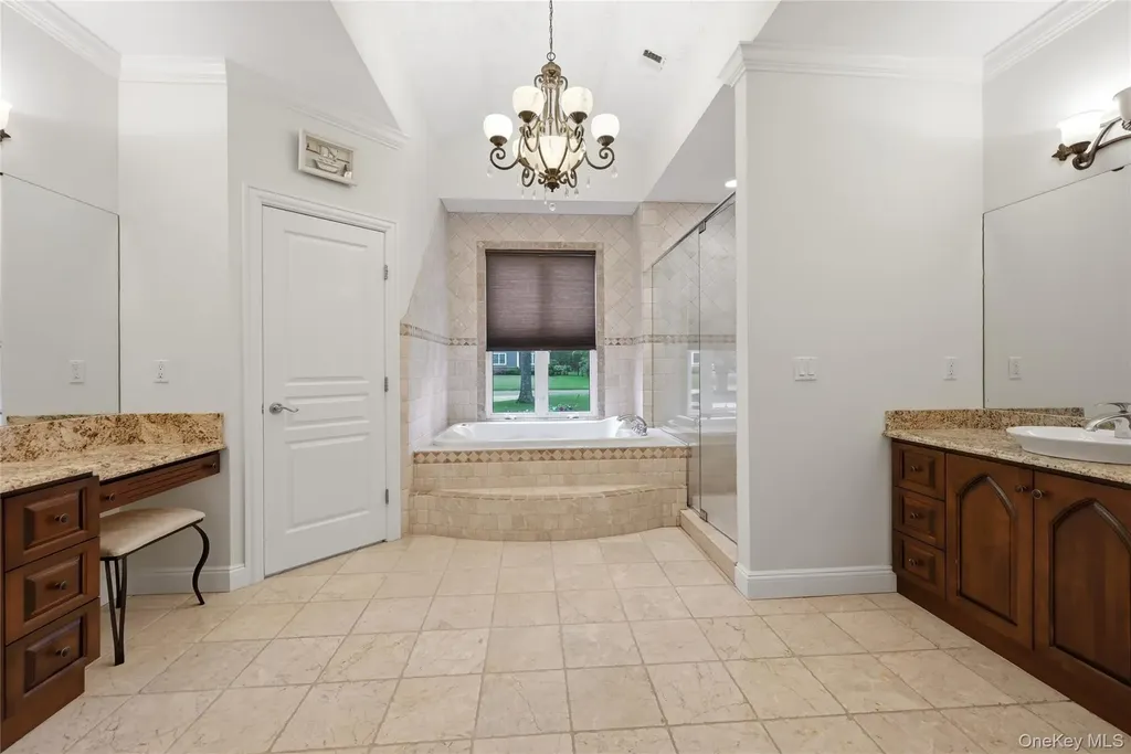 58 South Path Calverton NY 11933