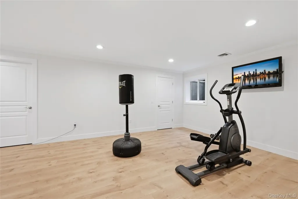 58 South Path Calverton NY 11933