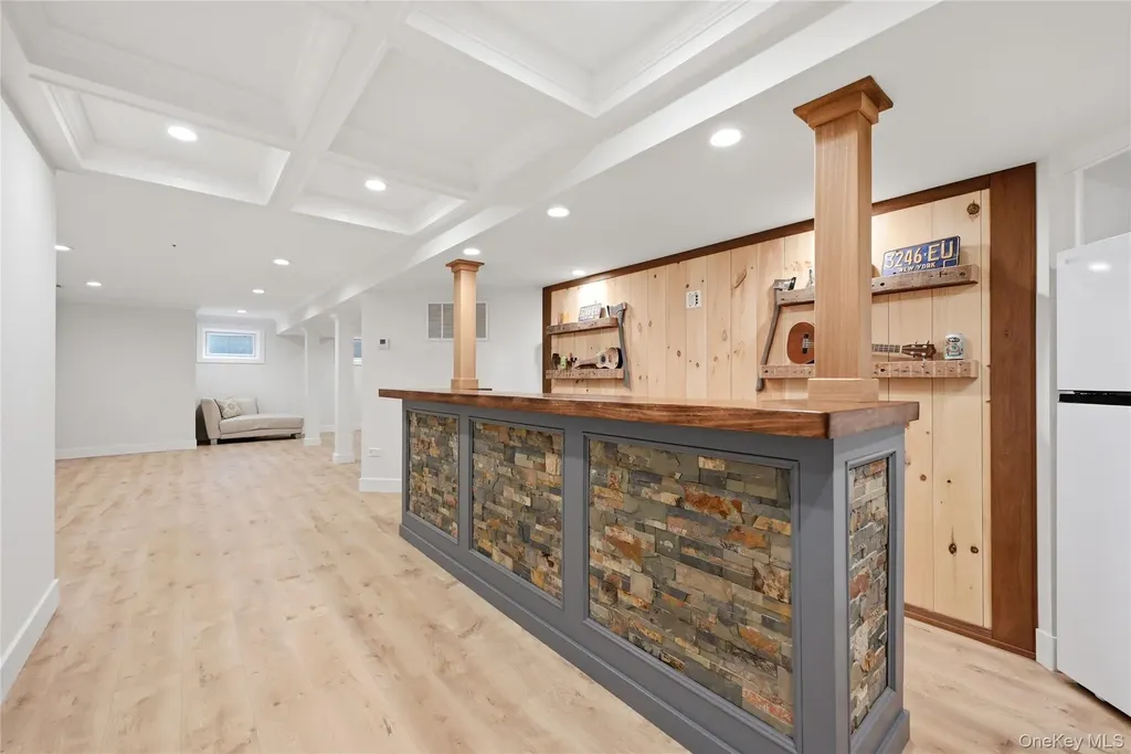 58 South Path Calverton NY 11933