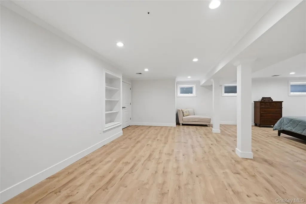 58 South Path Calverton NY 11933