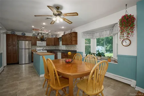 17 Derick Drive Fishkill NY 12524