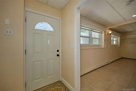 17 Derick Drive Fishkill NY 12524