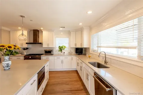 19 Pershing Avenue Babylon NY 11702