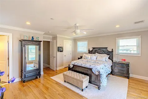 19 Pershing Avenue Babylon NY 11702