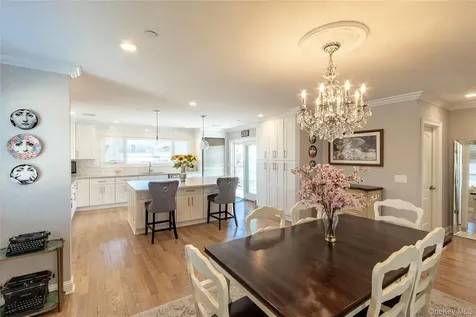 19 Pershing Avenue Babylon NY 11702