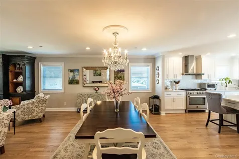 19 Pershing Avenue Babylon NY 11702