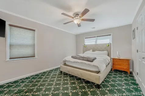 10 Radcliff Boulevard Glen Head NY 11545