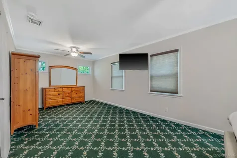 10 Radcliff Boulevard Glen Head NY 11545