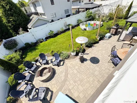 3618 Ladonia Street Seaford NY 11783