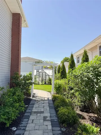 3618 Ladonia Street Seaford NY 11783