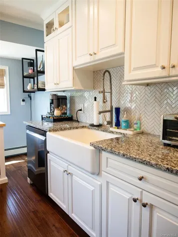3618 Ladonia Street Seaford NY 11783