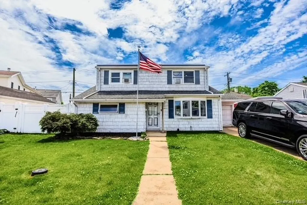 4236 Clarissa Road Bethpage NY 11714