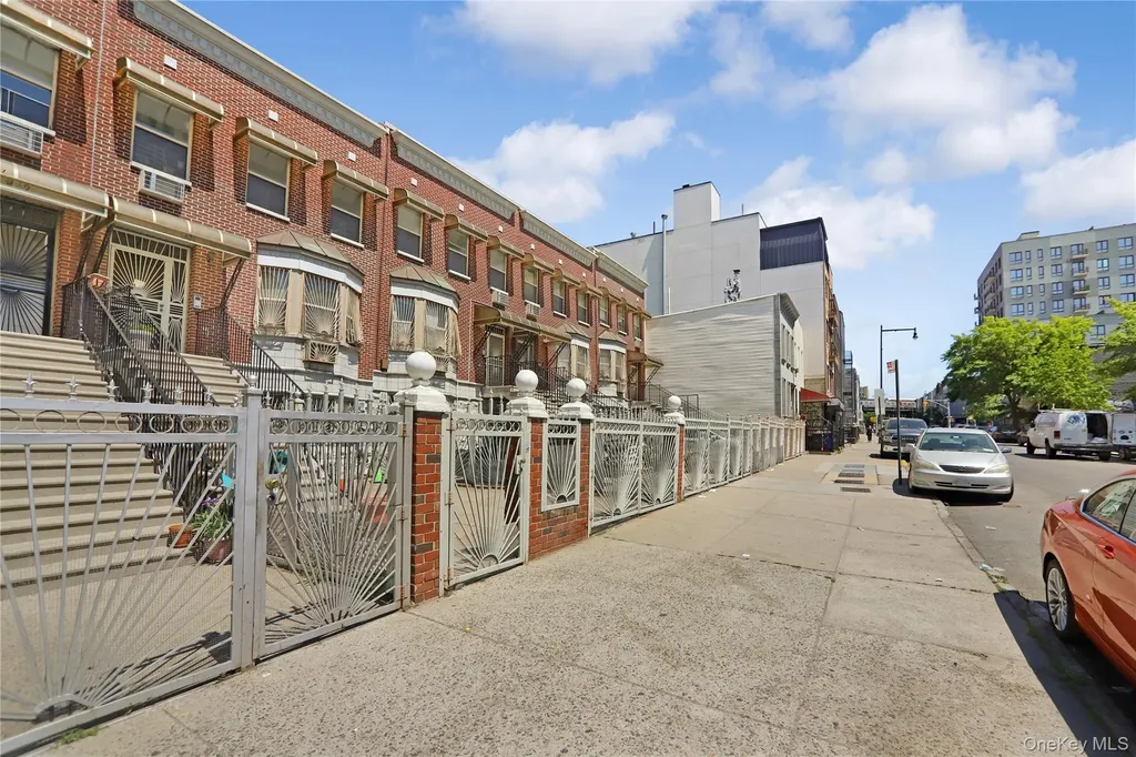 1471 Gates Avenue Brooklyn NY 11237