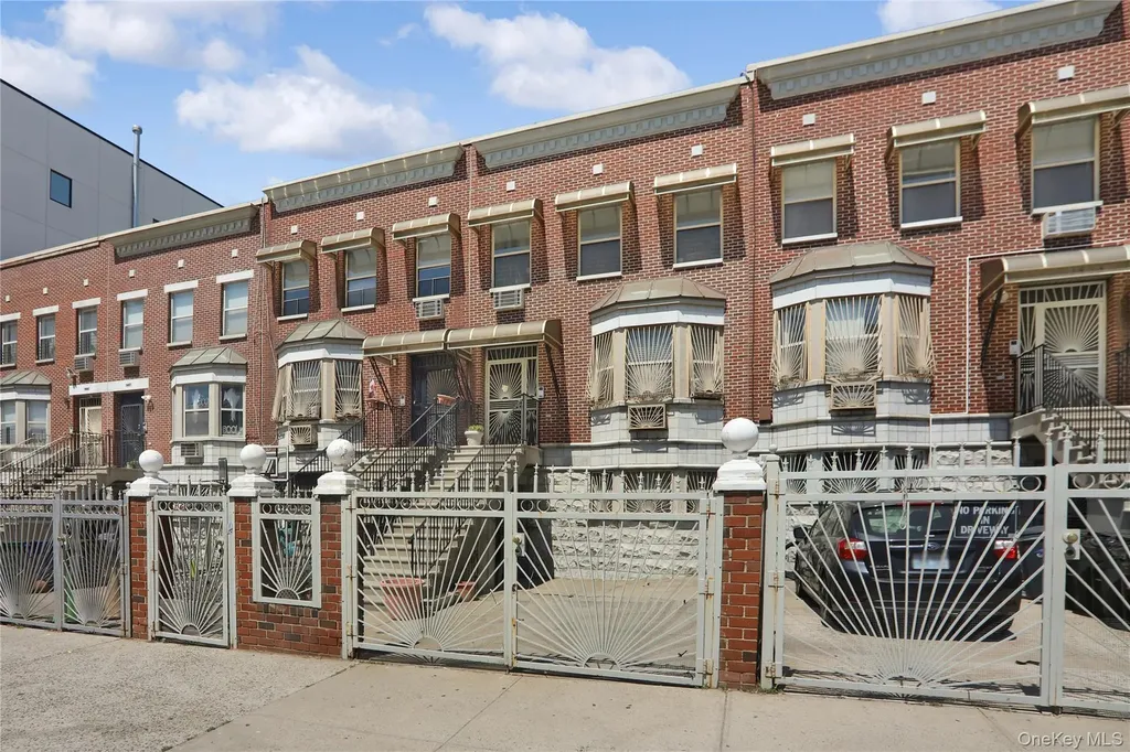 1471 Gates Avenue Brooklyn NY 11237