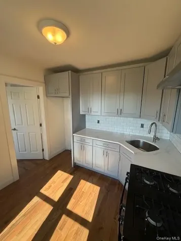 6 Lockwood Avenue Yonkers NY 10701