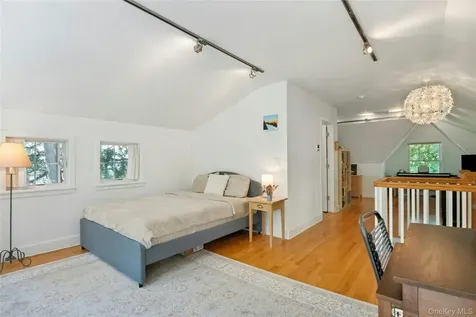 11 Sarven Court Tarrytown NY 10591