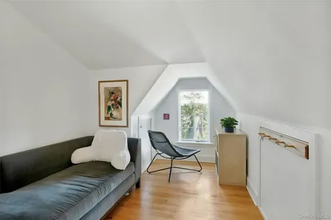 11 Sarven Court Tarrytown NY 10591