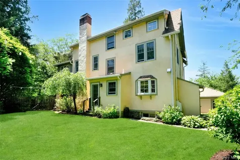 11 Sarven Court Tarrytown NY 10591