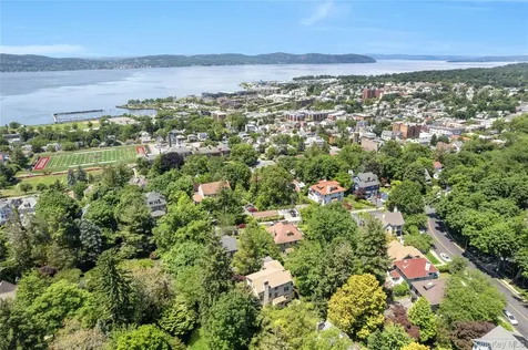 11 Sarven Court Tarrytown NY 10591