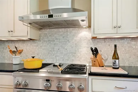 11 Sarven Court Tarrytown NY 10591