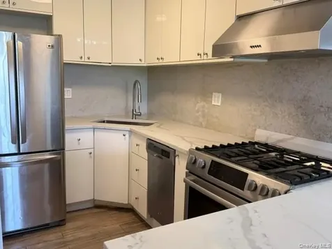135-08 82nd Avenue Briarwood NY 11435