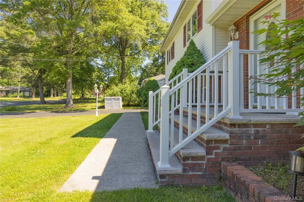 6 Beech Street Nanuet NY 10954