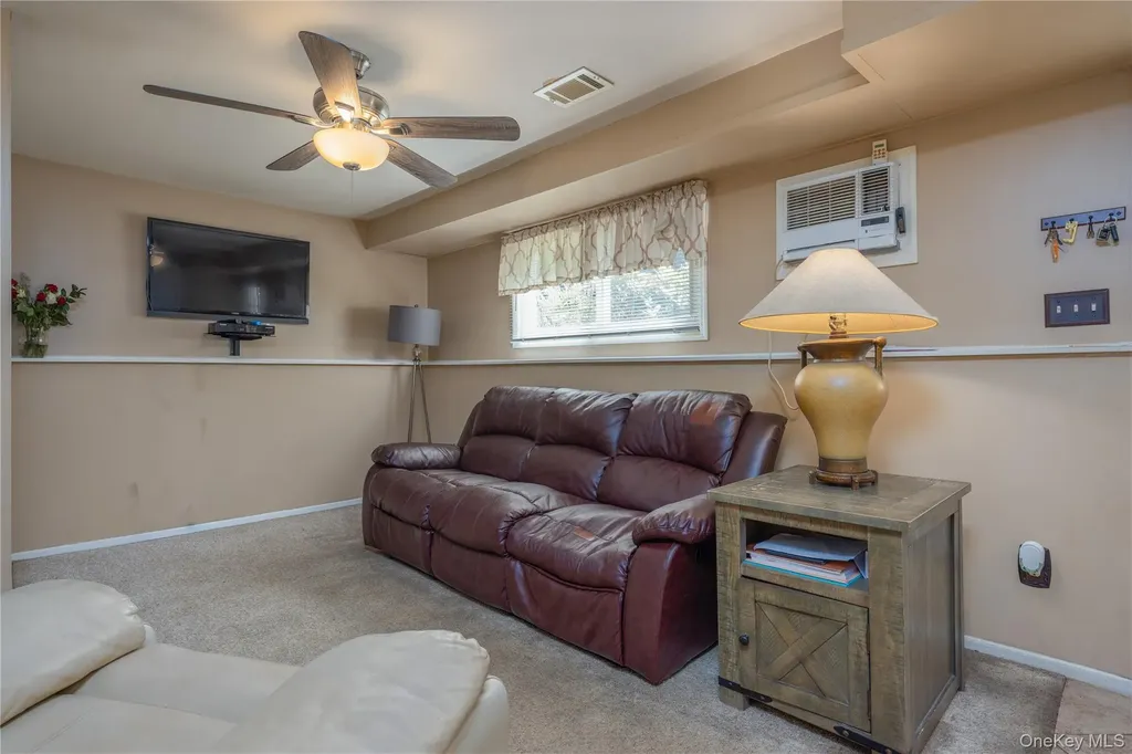 6 Beech Street Nanuet NY 10954