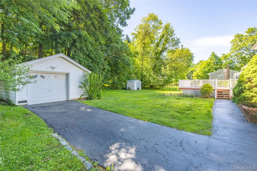 6 Beech Street Nanuet NY 10954