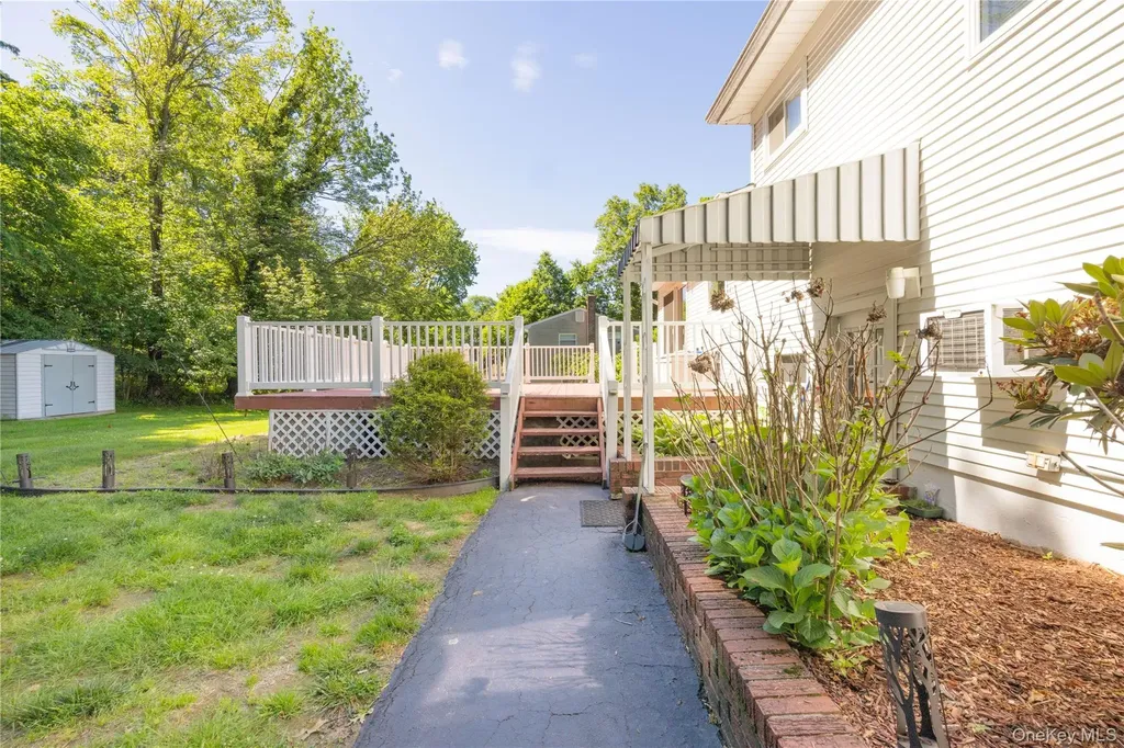 6 Beech Street Nanuet NY 10954