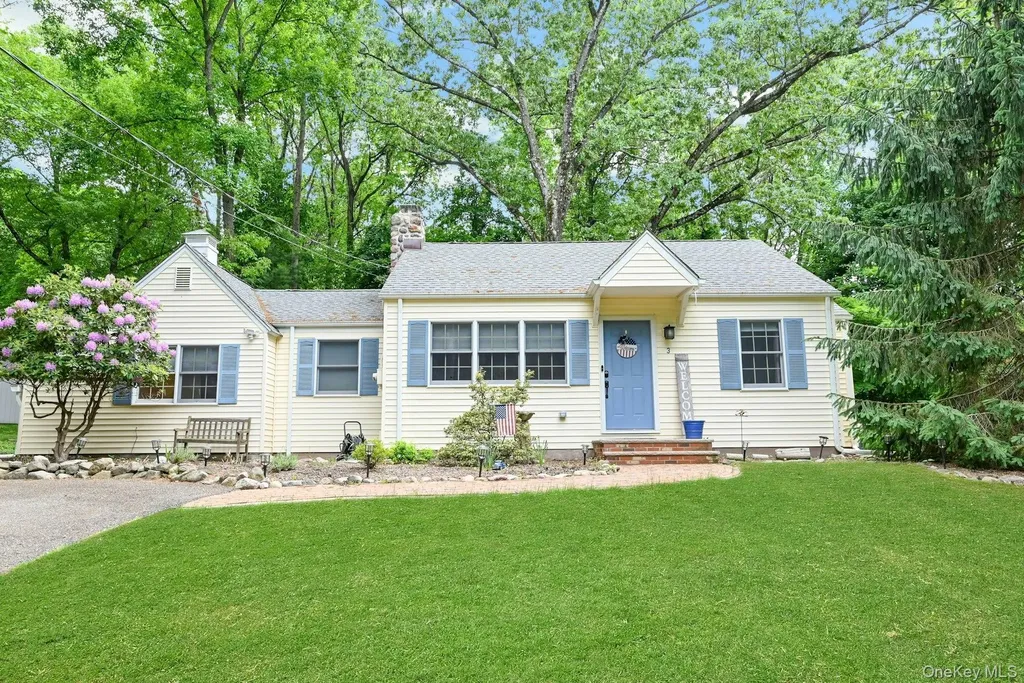 3 Hemion Way Airmont NY 10901