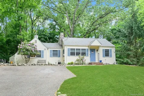 3 Hemion Way Airmont NY 10901