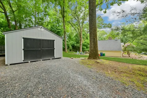 3 Hemion Way Airmont NY 10901