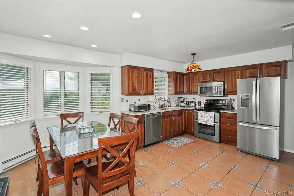 4 Quincy Lane Smithtown NY 11787