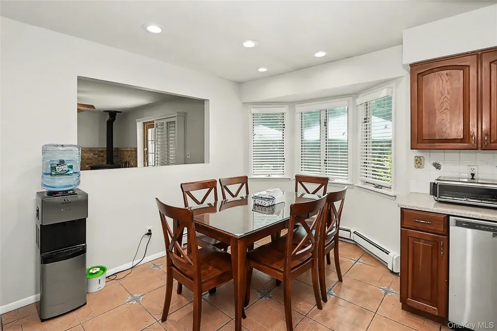 4 Quincy Lane Smithtown NY 11787