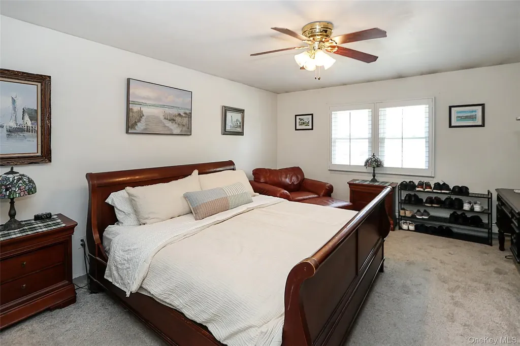 4 Quincy Lane Smithtown NY 11787
