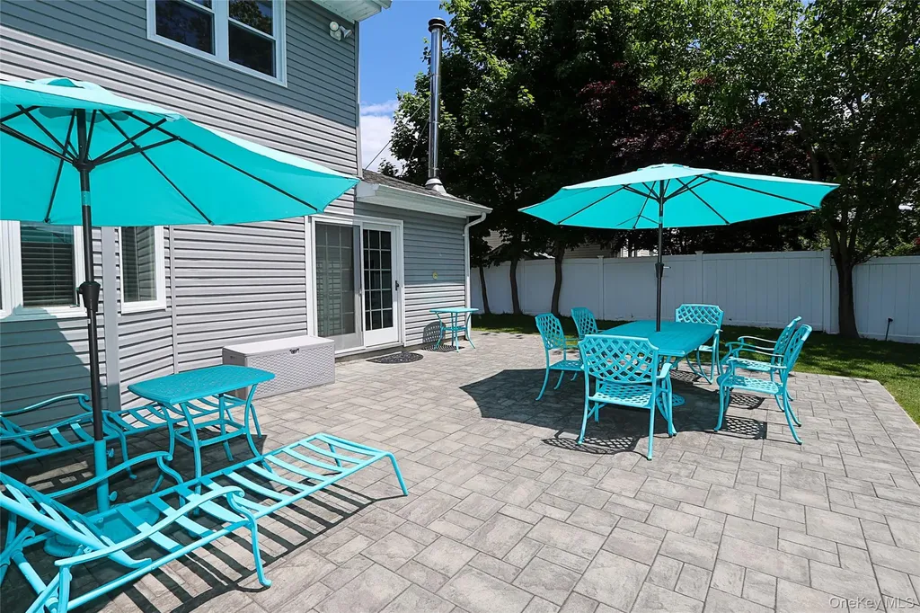 4 Quincy Lane Smithtown NY 11787