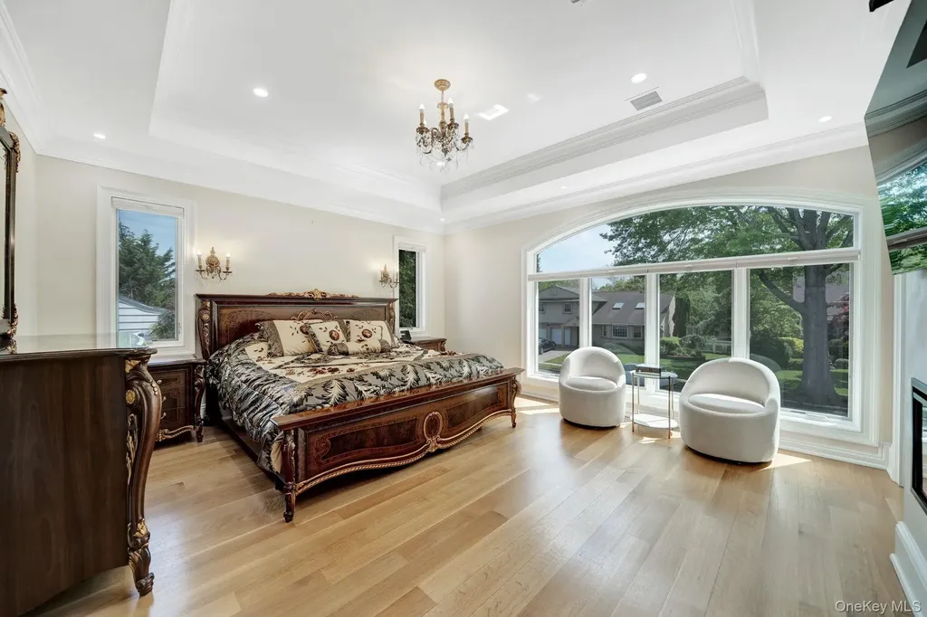 783 Oakleigh Road North Woodmere NY 11581