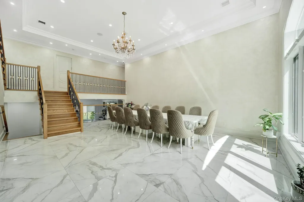 783 Oakleigh Road North Woodmere NY 11581