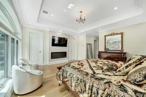 783 Oakleigh Road North Woodmere NY 11581