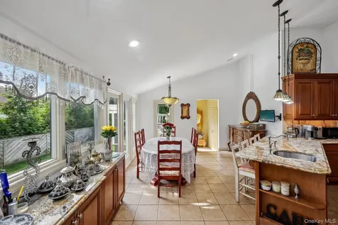 1304 Harbor Road Hewlett Harbor NY 11557