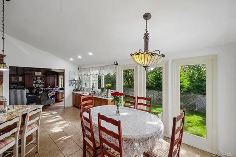 1304 Harbor Road Hewlett Harbor NY 11557